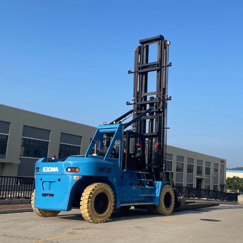 SOCMA HNF-200 Marina Forklift For Boat Lifting in Marinas